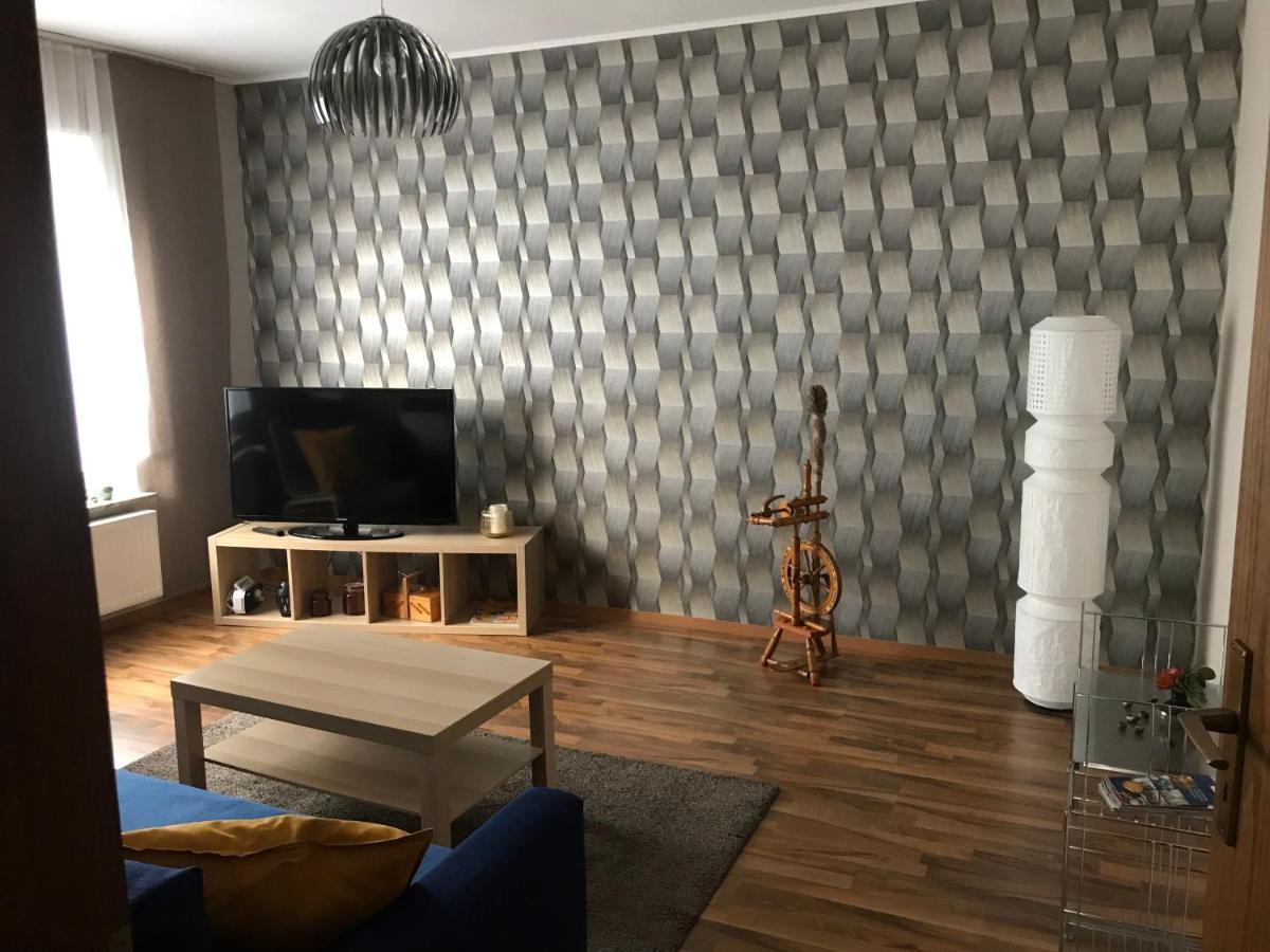 Ferienwohnung Von Paris Петерсберг Экстерьер фото